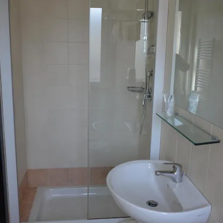 Della Vista Aparthotel *